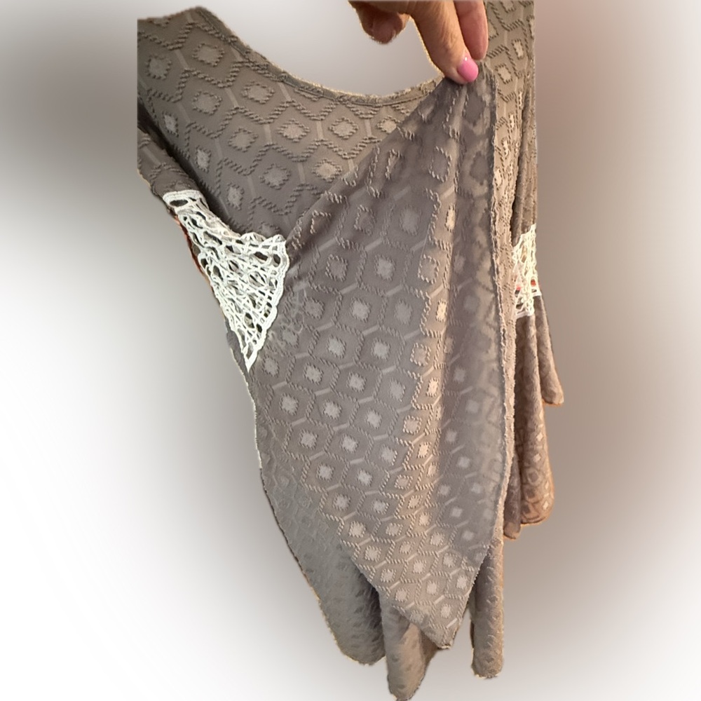 VaVa by Joy Han Bohemian Dress Taupe Big Bell Sleeves Size L Lace Trim Lined - Picture 7 of 14
